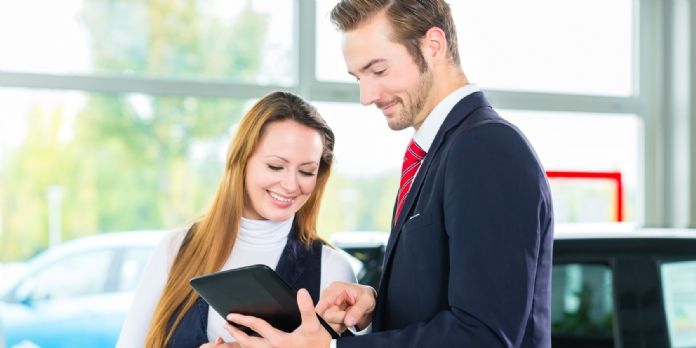 Vendeurs augmentés : au-delà de l'outil, le conseil