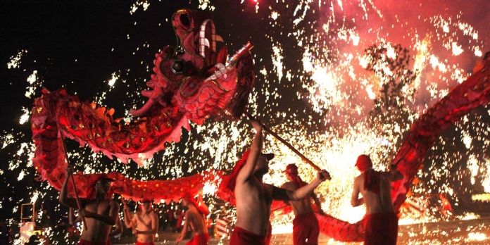 Le Nouvel An chinois ne craint pas la démesure