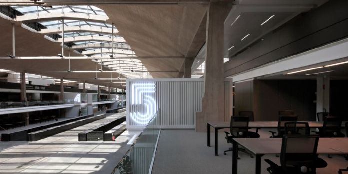 Start-up : Station F ouvre (enfin) ses portes