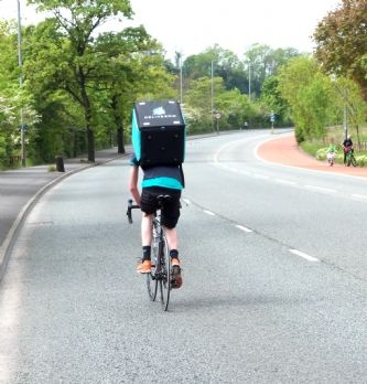 Retail : Deliveroo s'installe à Taïwan