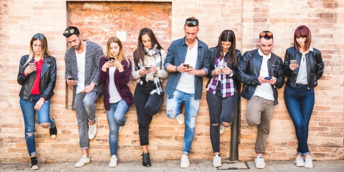 Mode : les millennials friands d'achats en ligne
