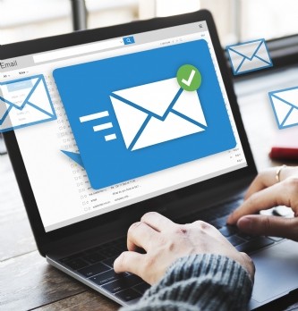 Agences : Sarbacane offre ses services