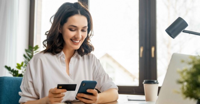 Commerce unifié : quels sont les sites marchands les mieux notés par les Français ?
