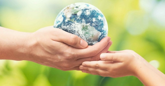 Consommation durable : les actions d'Yves Rocher, Fnac Darty, Recommerce et la Maif
