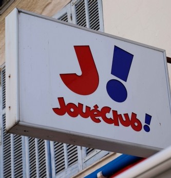 JouéClub renouvelle son <span class="highlight">engagement</span> sur la mixité dans le secteur du jouet