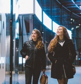 Techno & UX : 5 solutions pour attirer et fidéliser les millennials